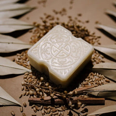 Men's Sandalwood Sugar Scrub Bar | VIORI